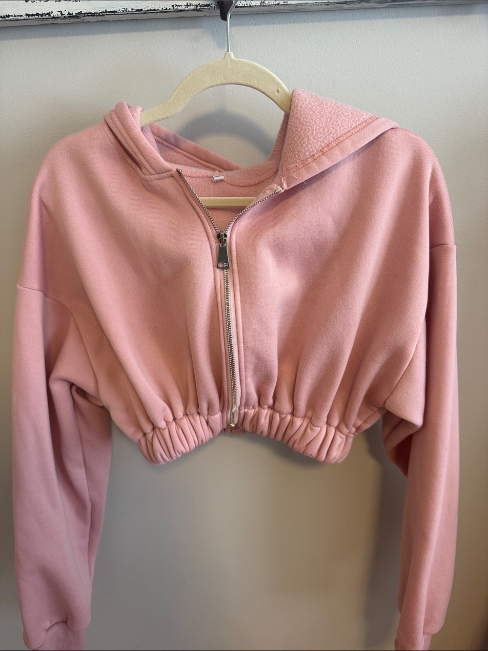 SHEIN Pink Cropped Zip-Up Hoodie